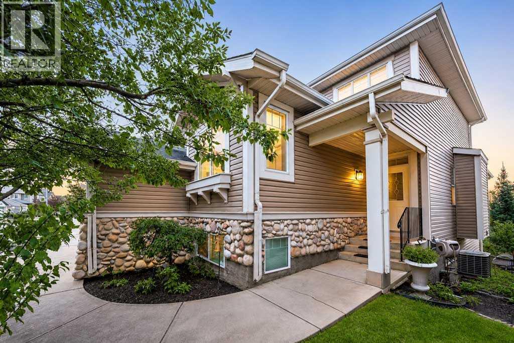 40 Cougar Ridge Heights SW