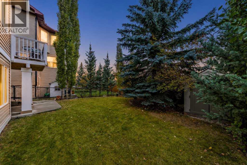 40 Cougar Ridge Heights SW