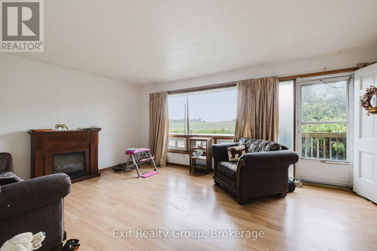142 SUNNINGDALE DRIVE