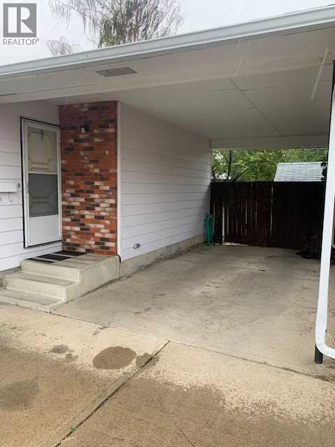 125 Pensacola Court W