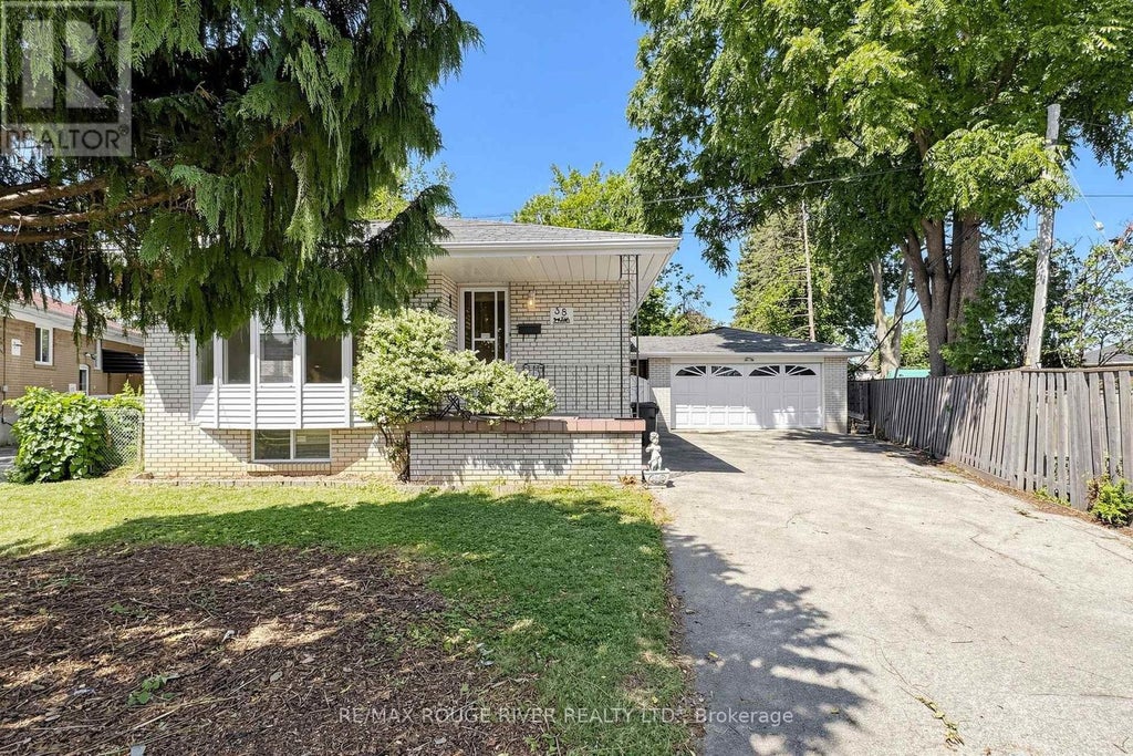 38 LOMBARDY CRESCENT, TORONTO (KENNEDY PARK), ON M1K 4N8 - Image 2252737531.jpeg?d=l