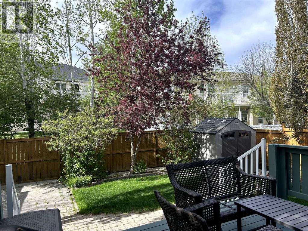 182 Harvest Creek Close NE