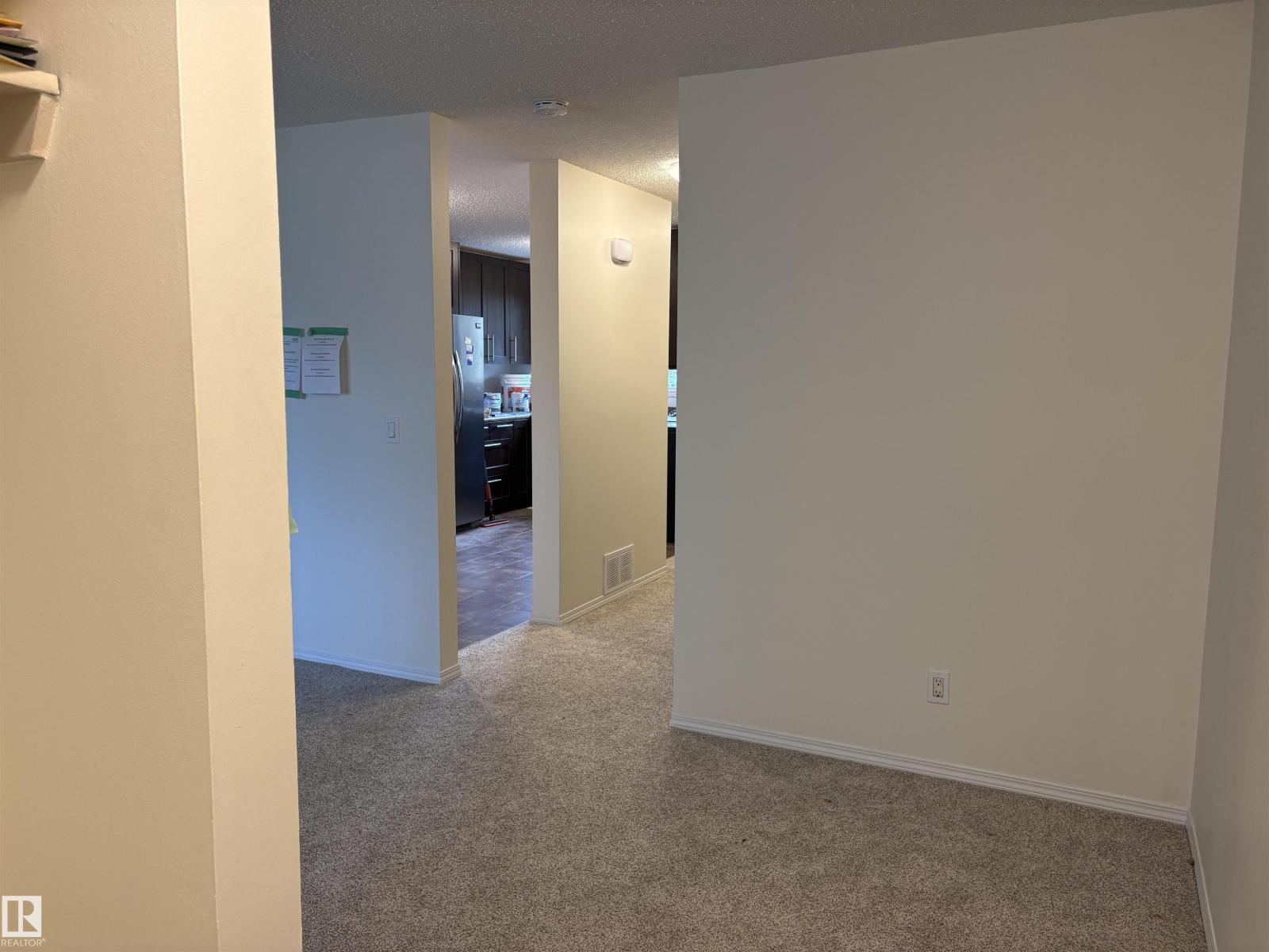 5731 144 AV NW
