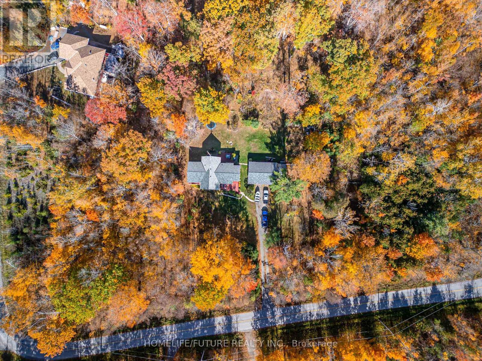 28 WOODLAWN DRIVE