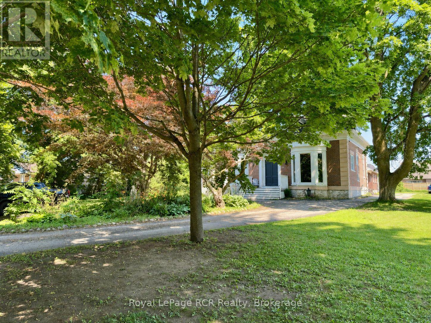 388 DURHAM ROAD E