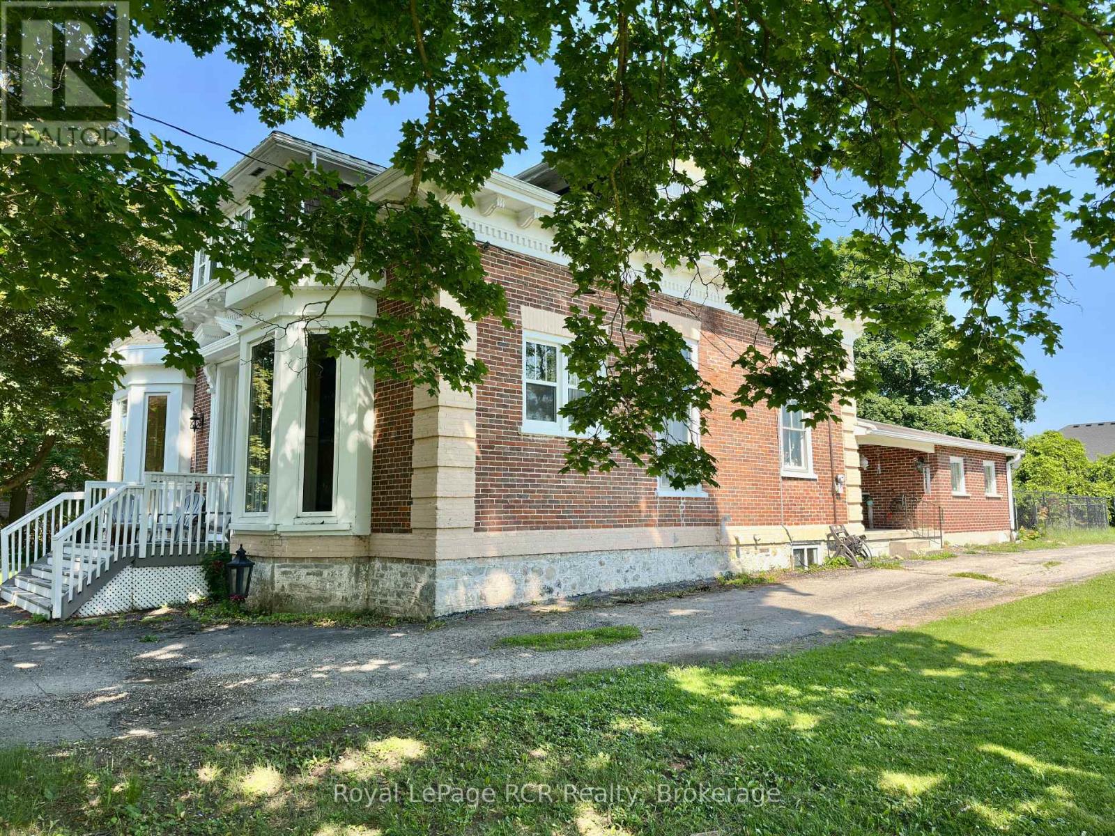 388 DURHAM ROAD E