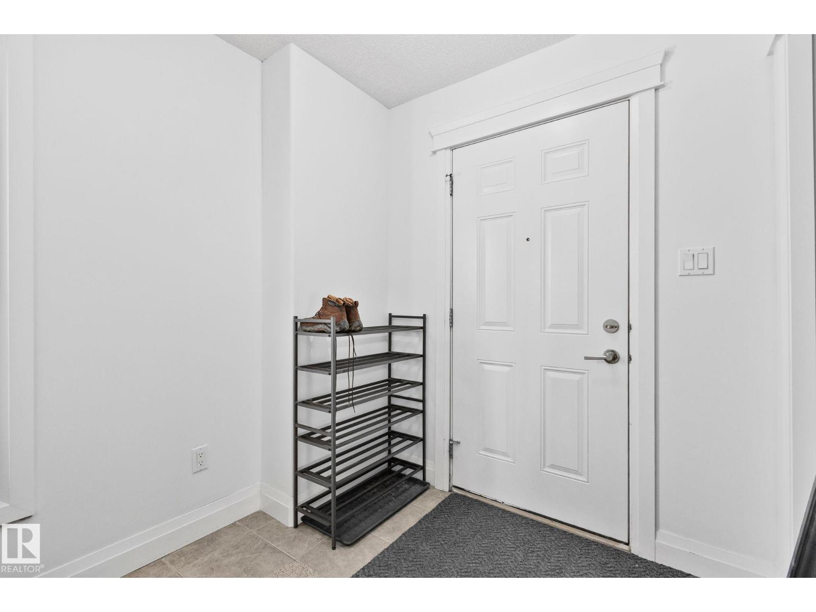 10813 66 AV NW