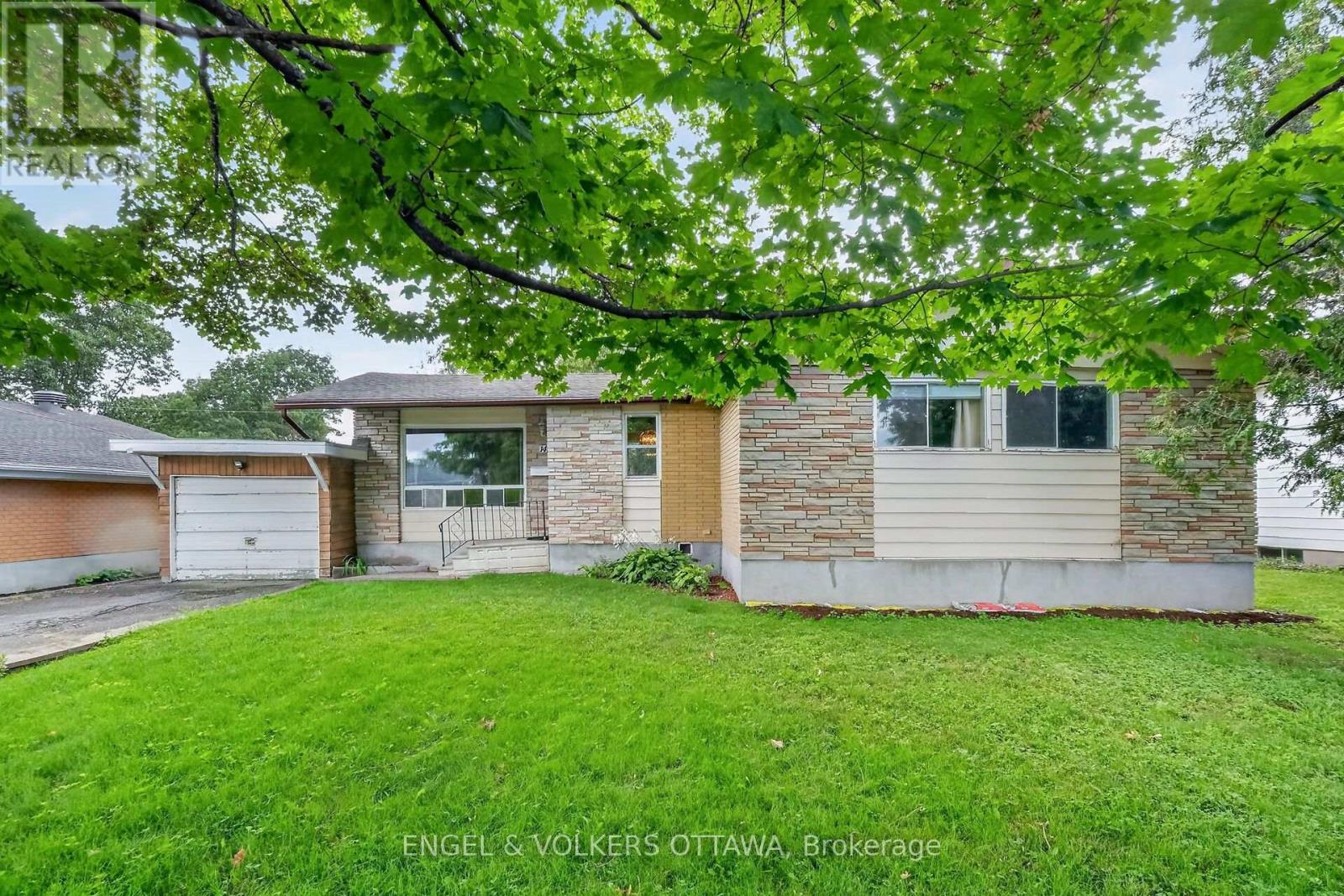14 OAKVIEW AVENUE