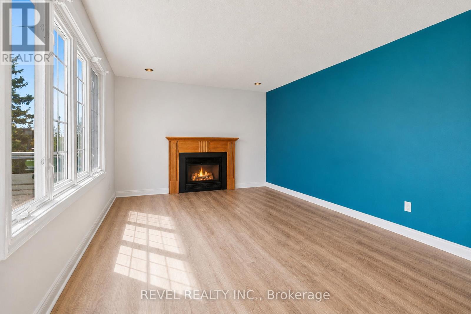 3524 JOAN DRIVE
