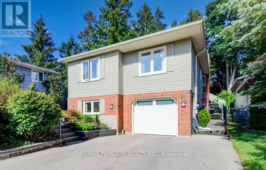 12 COBBLESTONE STREET