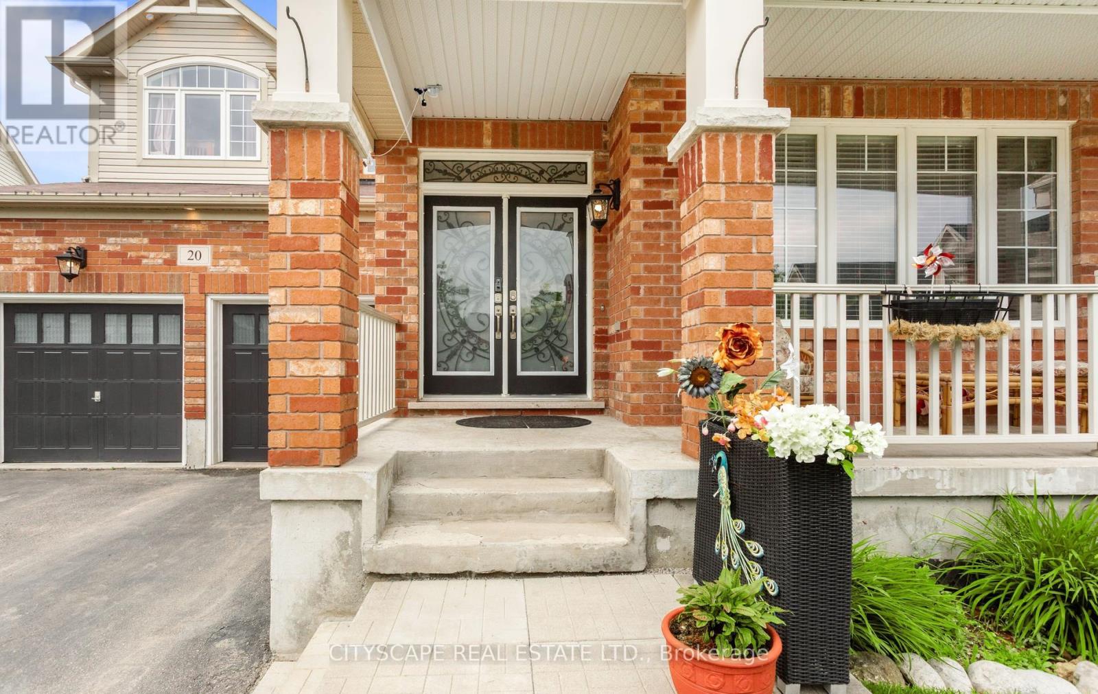 20 LANDS COURT