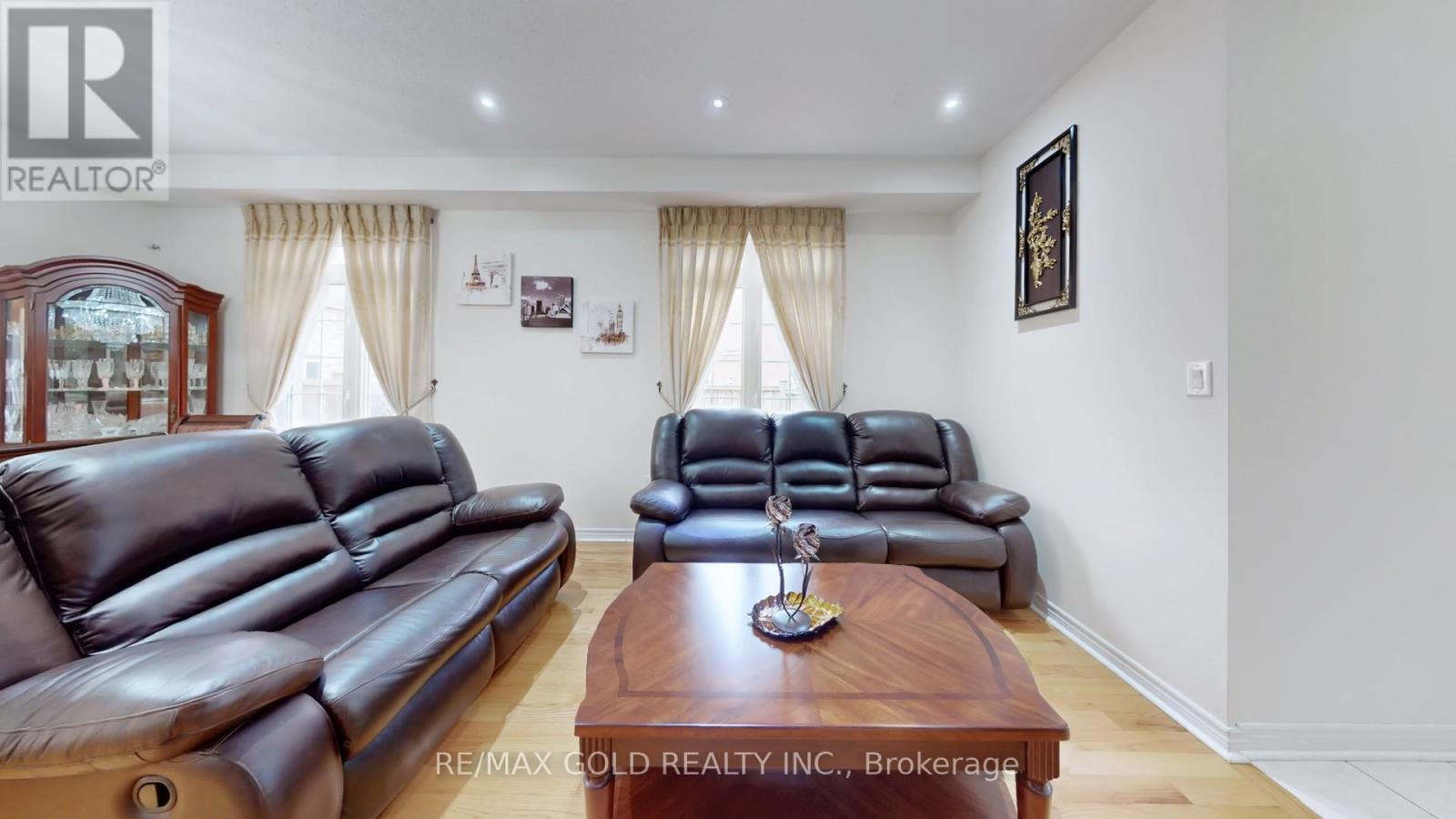 18 KAWANA ROAD