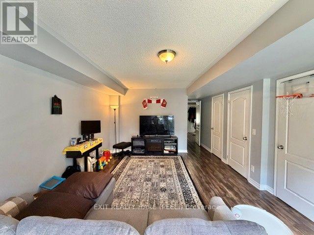 27 BERGAMONT ROAD - Photo 4