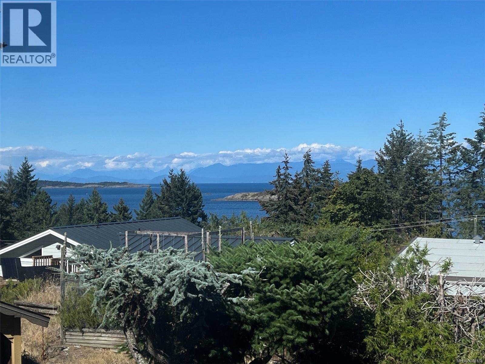 1926 Sea Lion Cres