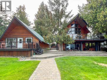 3075 Waverly Rd. Road Sorrento BC V0E 2W1