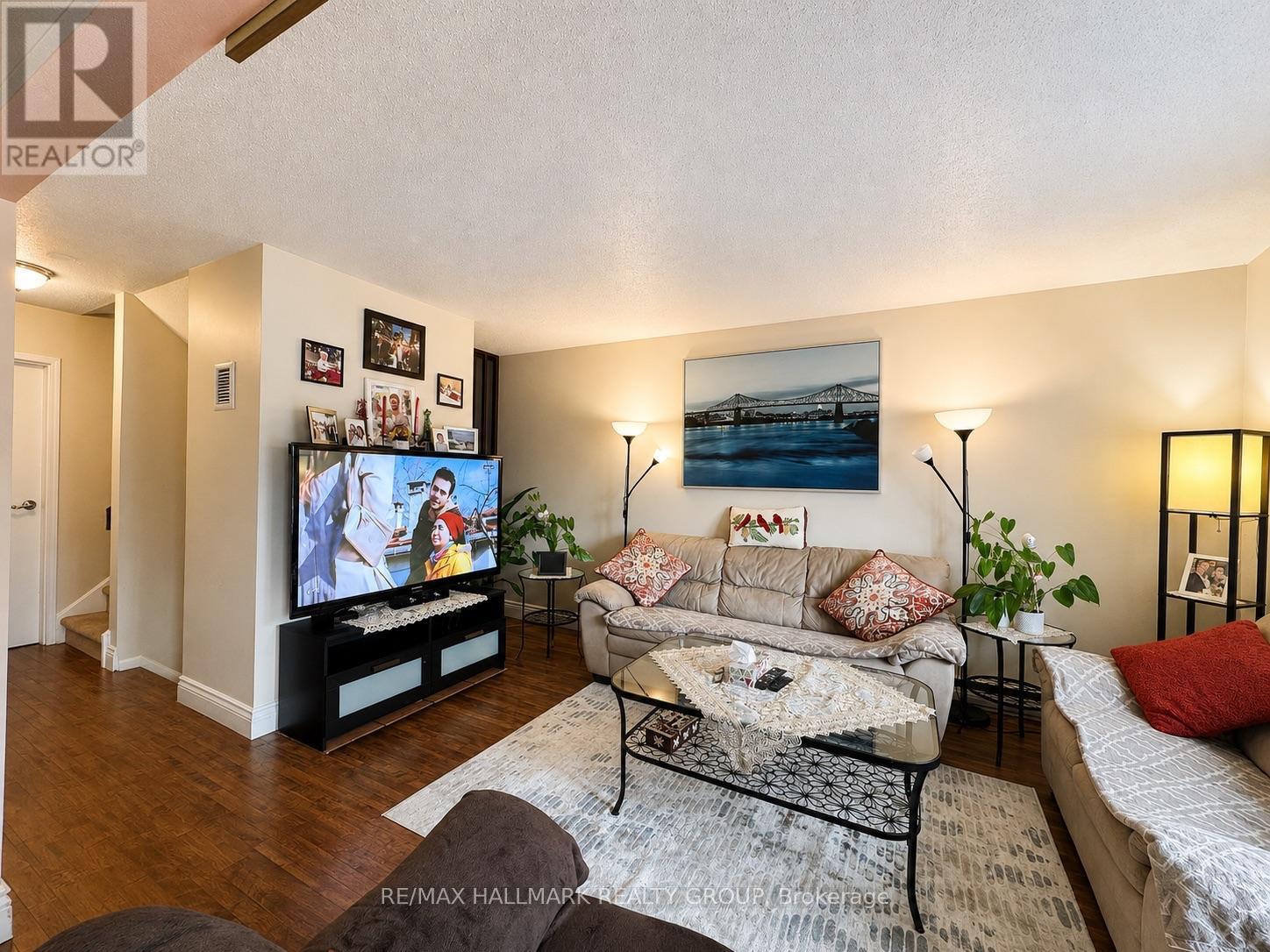 163 - 825 CAHILL DRIVE W
