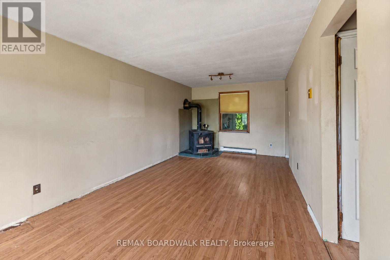 365 SCOTCH LINE ROAD W