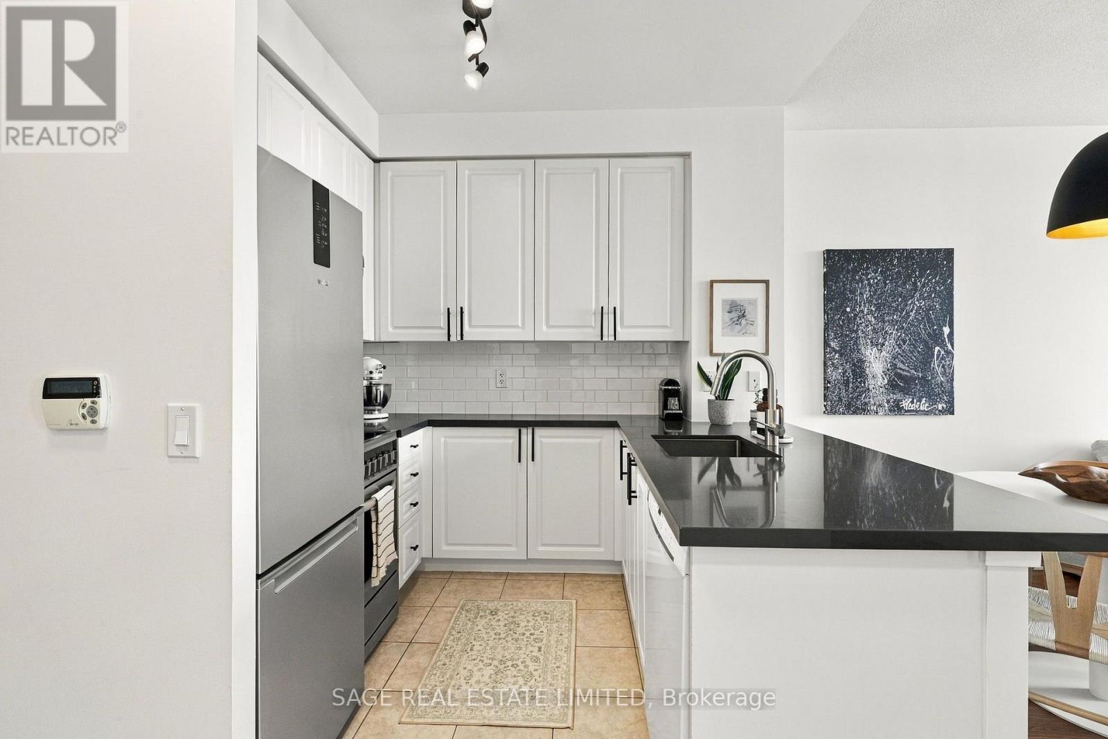 2408 - 50 LYNN WILLIAMS STREET