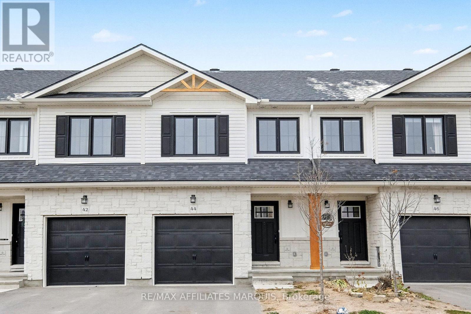 44 WHITCOMB CRESCENT
