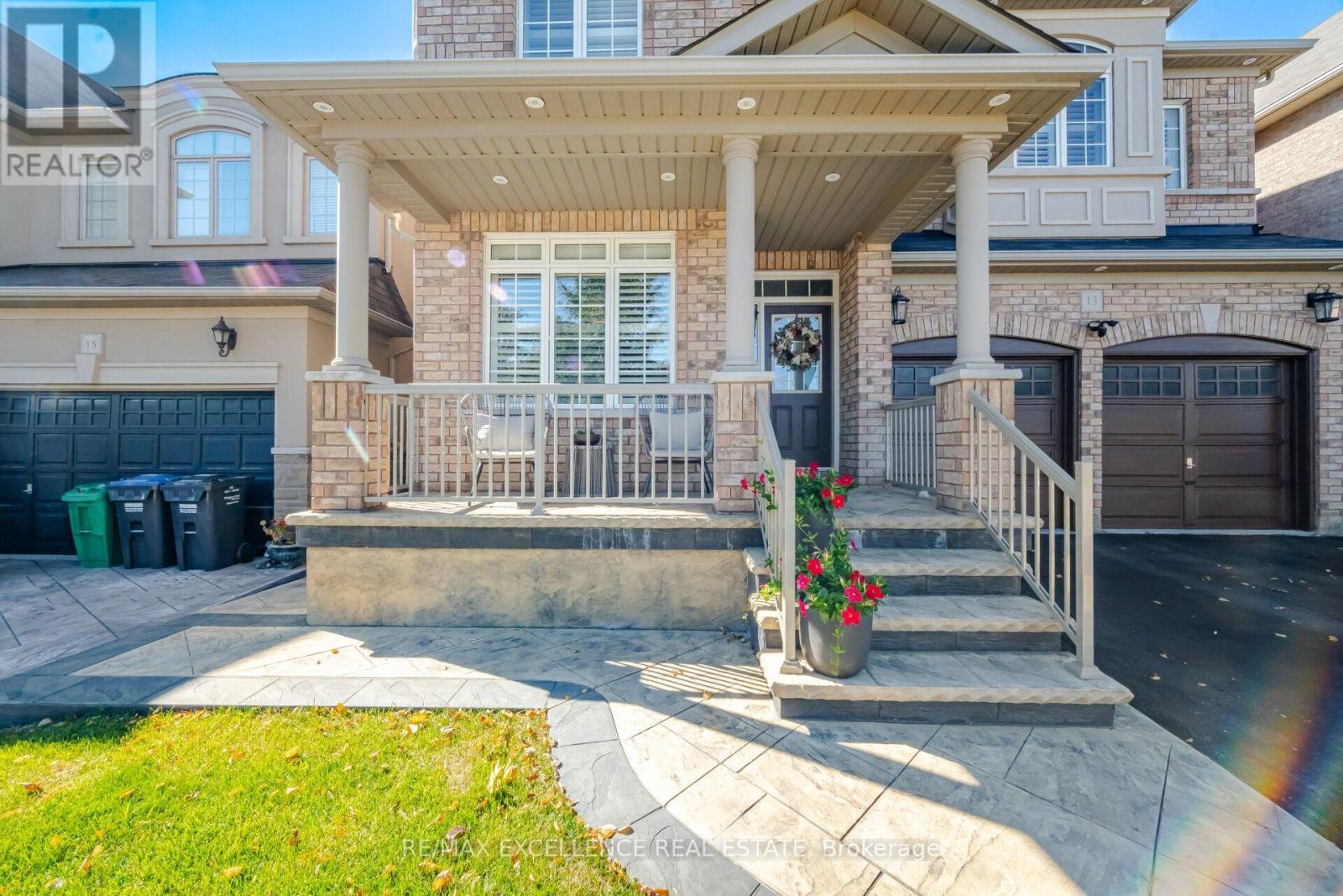 13 SAGE MEADOW CRESCENT