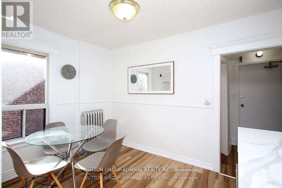2 - 1537 DUFFERIN STREET