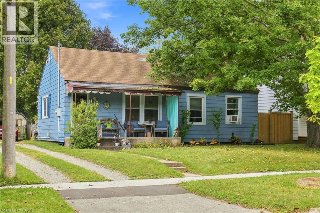 9 LANCASTER Avenue