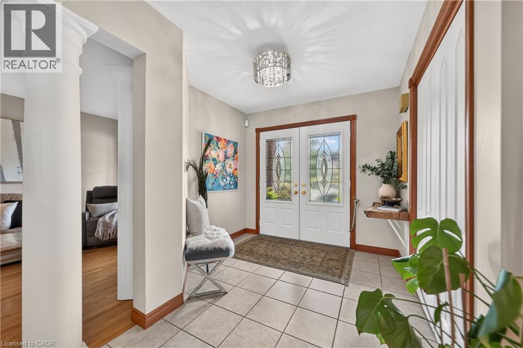 52 ARCHWOOD Crescent