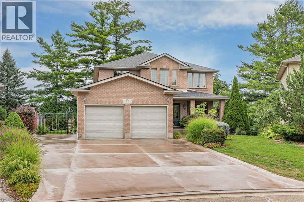 52 ARCHWOOD Crescent