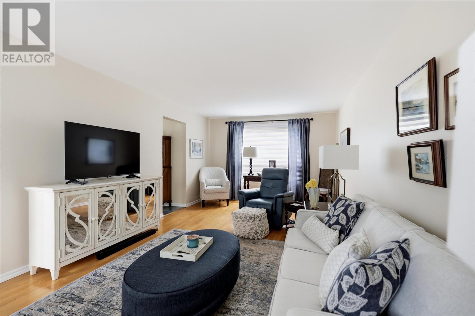 203 Louise AVE - Photo 4