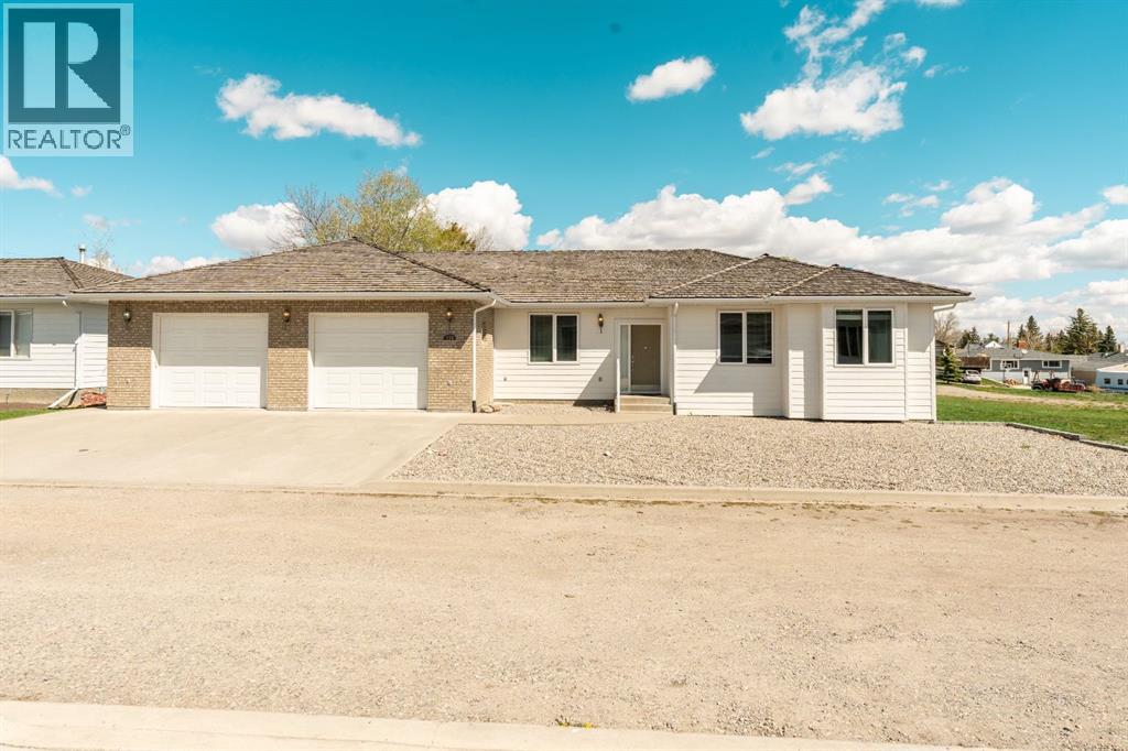 258 2A STREET W, CARDSTON, AB T0K 0K0 - Image 1289604152.jpeg?d=l