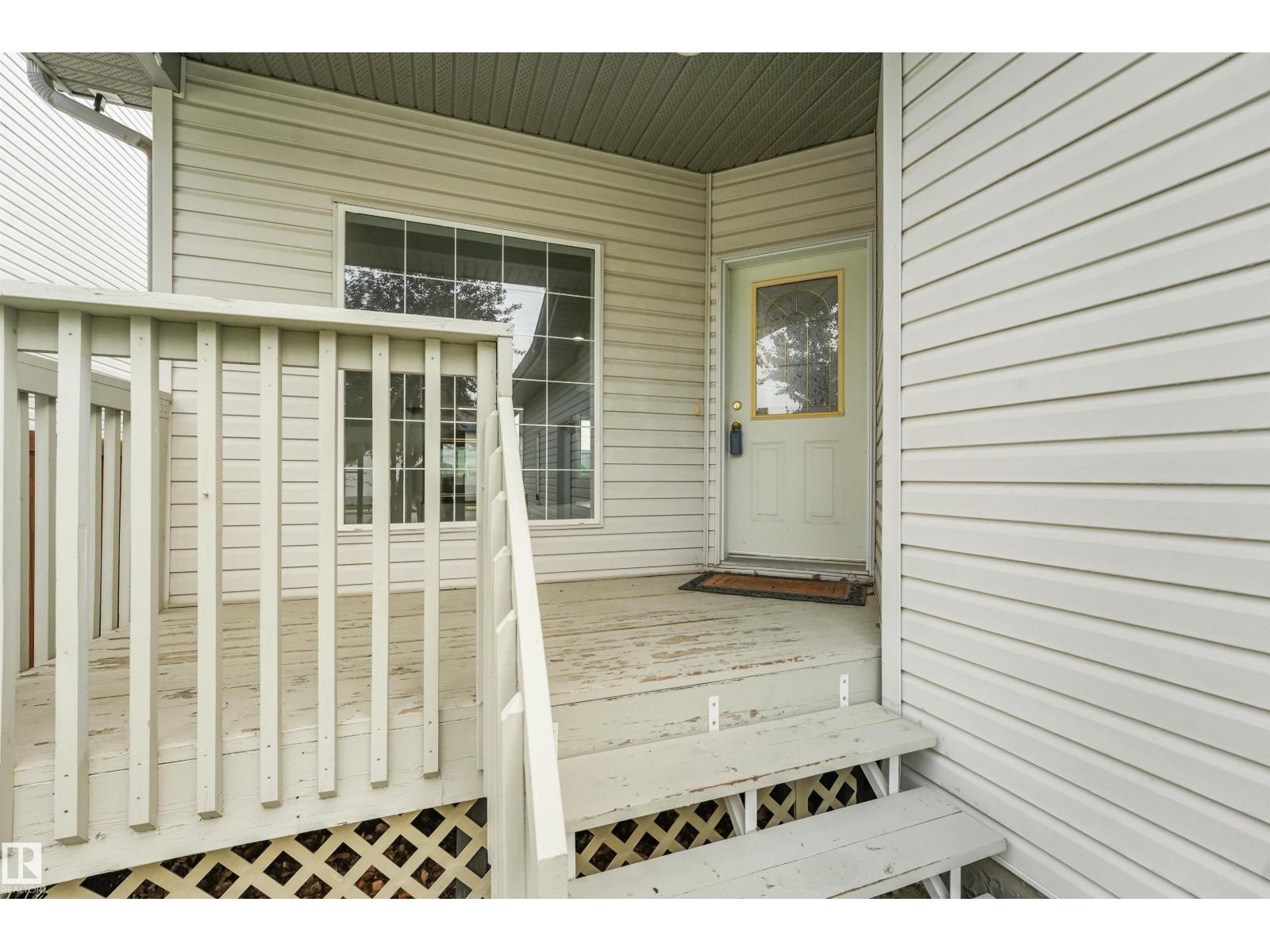 74 CATALINA DR