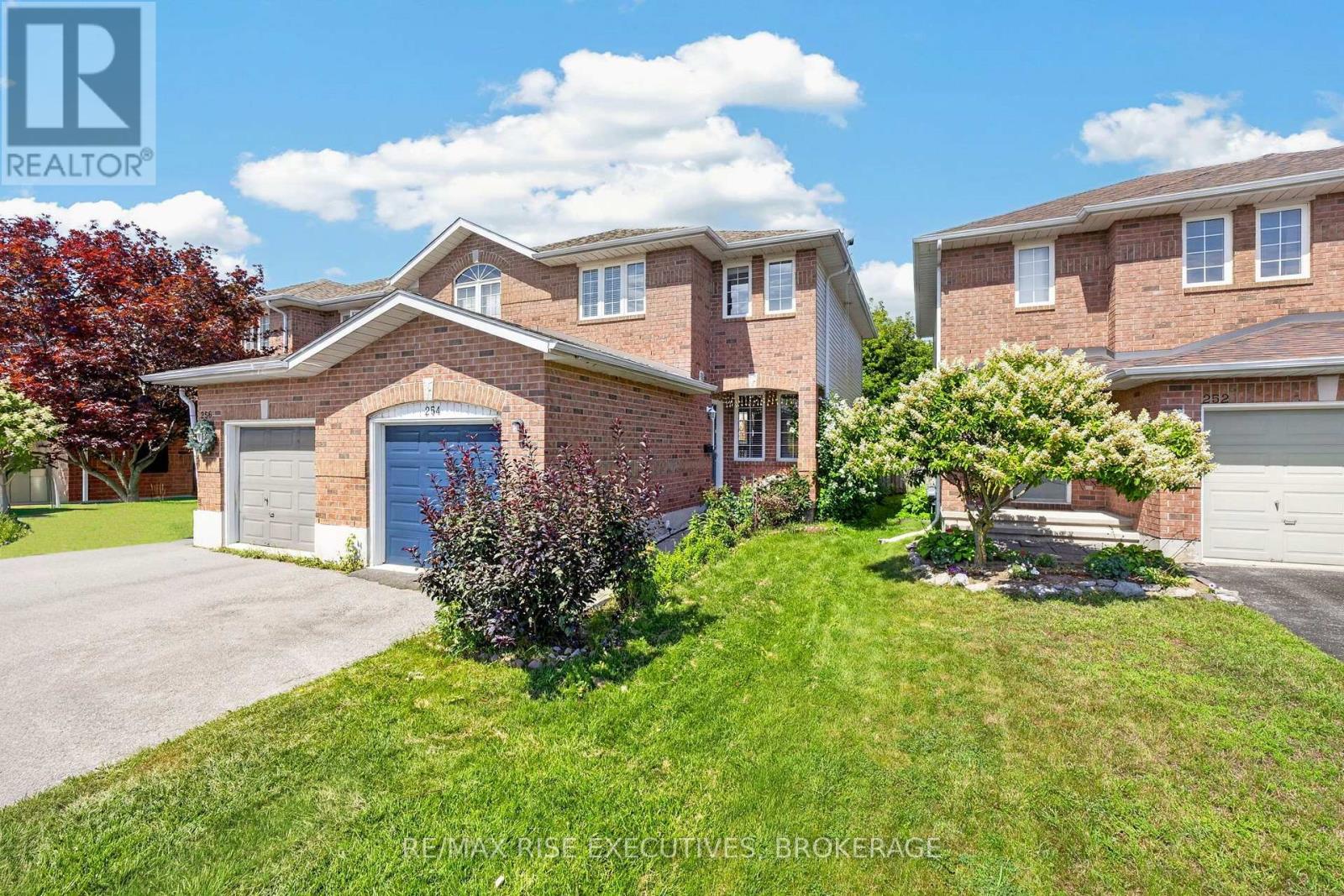 254 ELLESMEER AVENUE