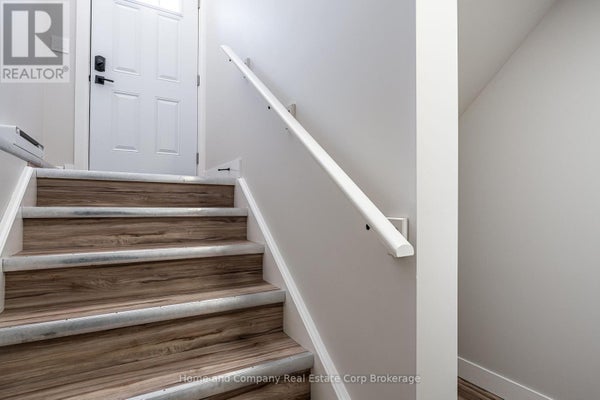 27 Brock St S, St. Marys, ON 3