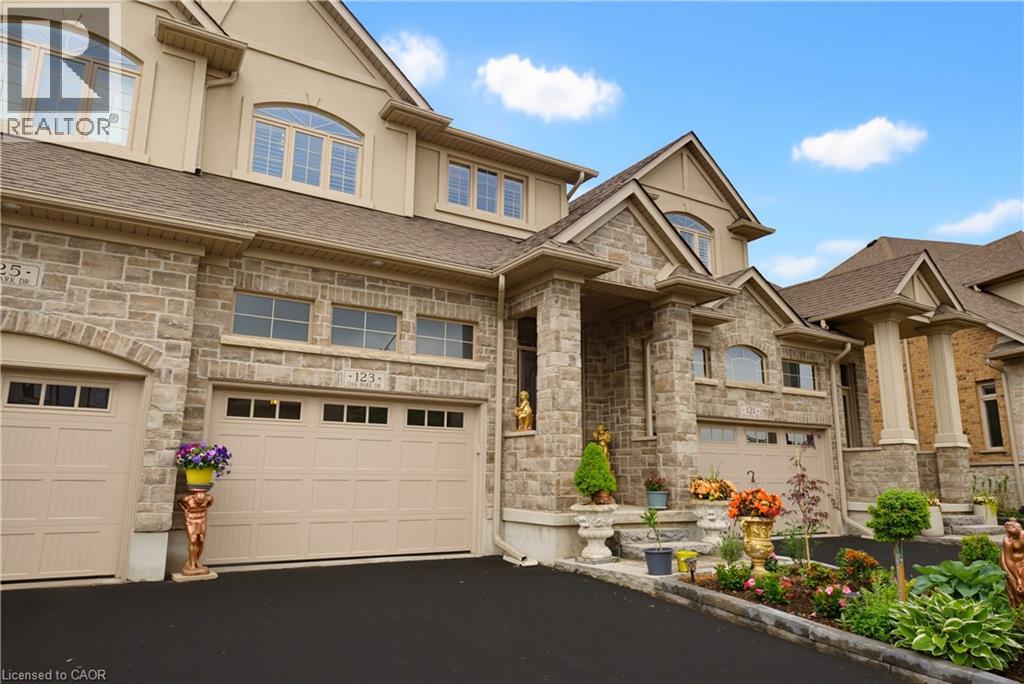 123 OAK PARK Drive