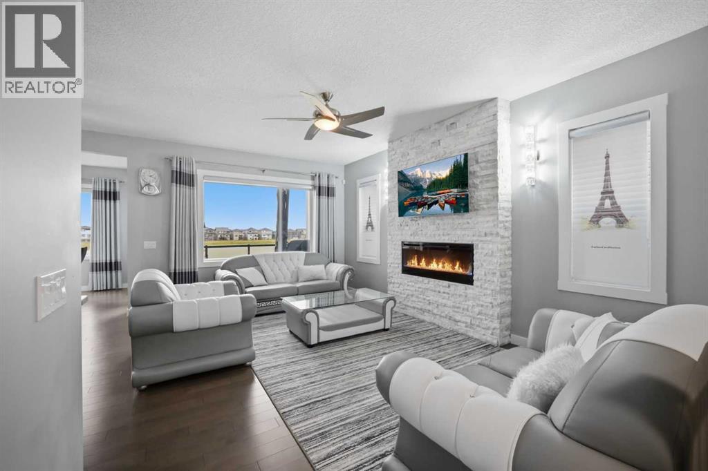 288 Corner Meadows Manor NE