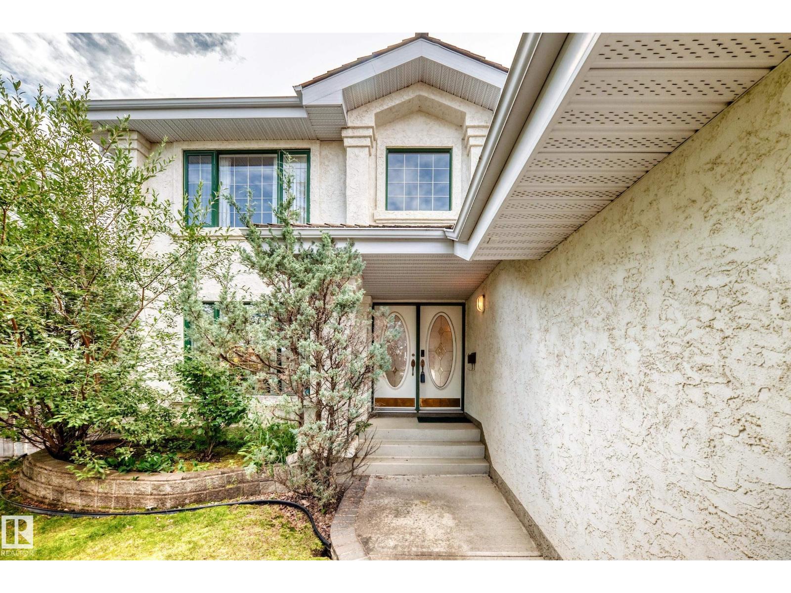 209 CARMICHAEL CL NW