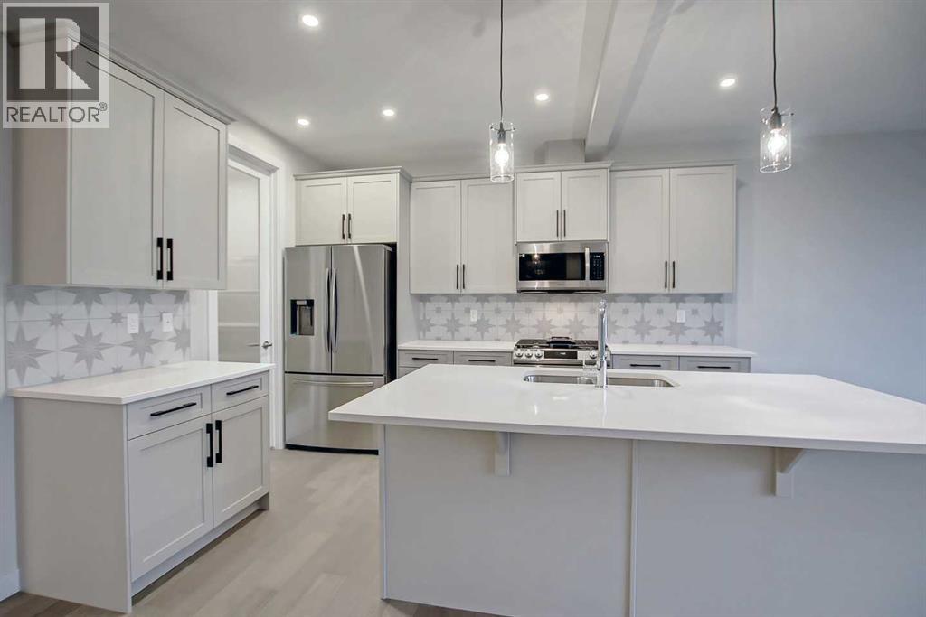 12 Topaz Place