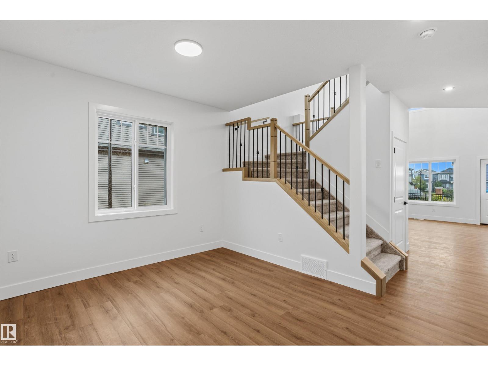 8425 223A ST NW