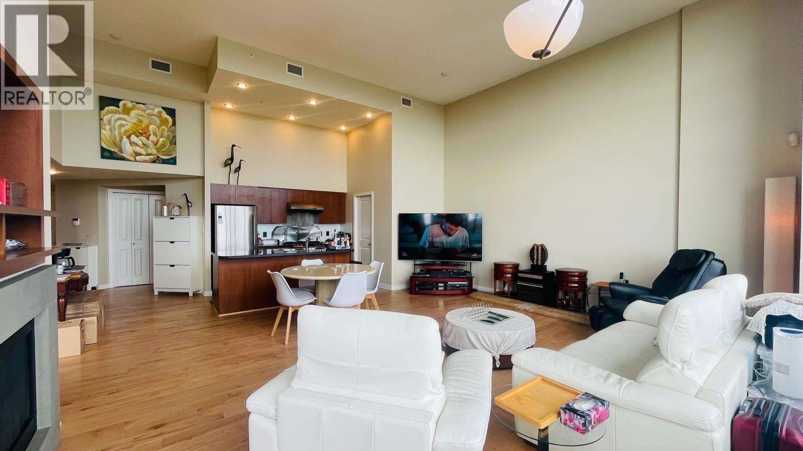 1805 9188 HEMLOCK DRIVE