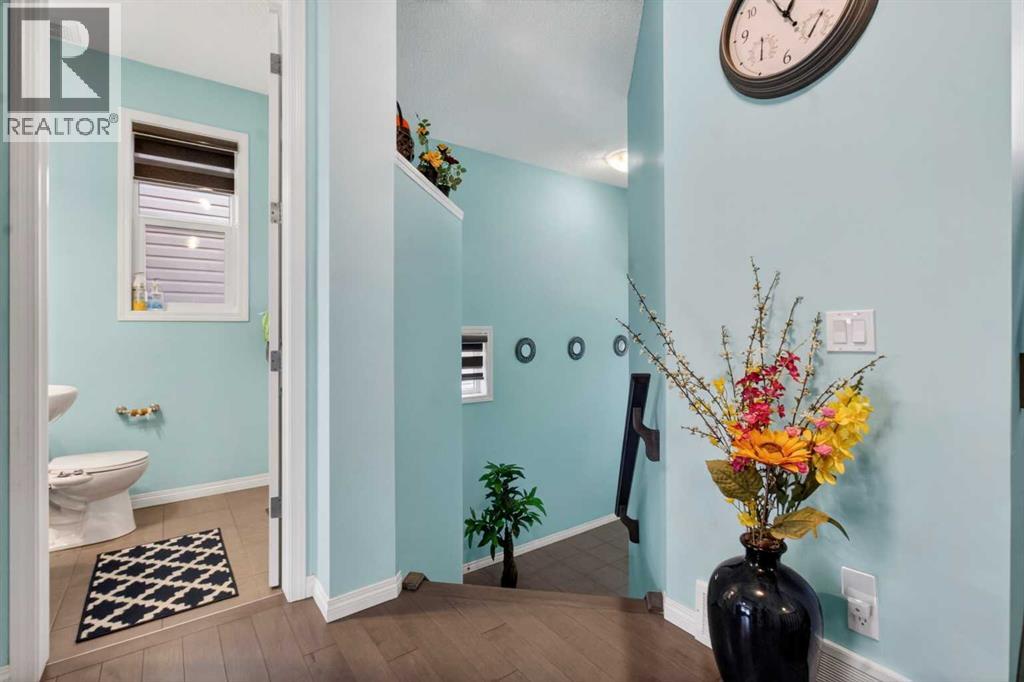 45 Cityscape View NE