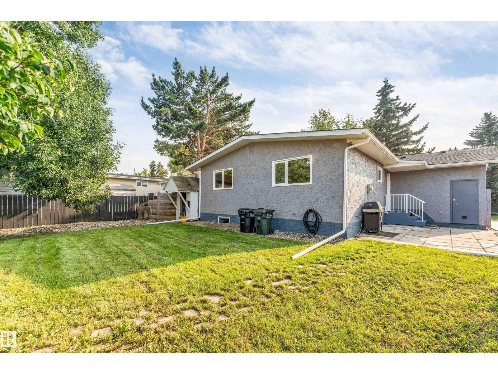 131 GARLAND CR