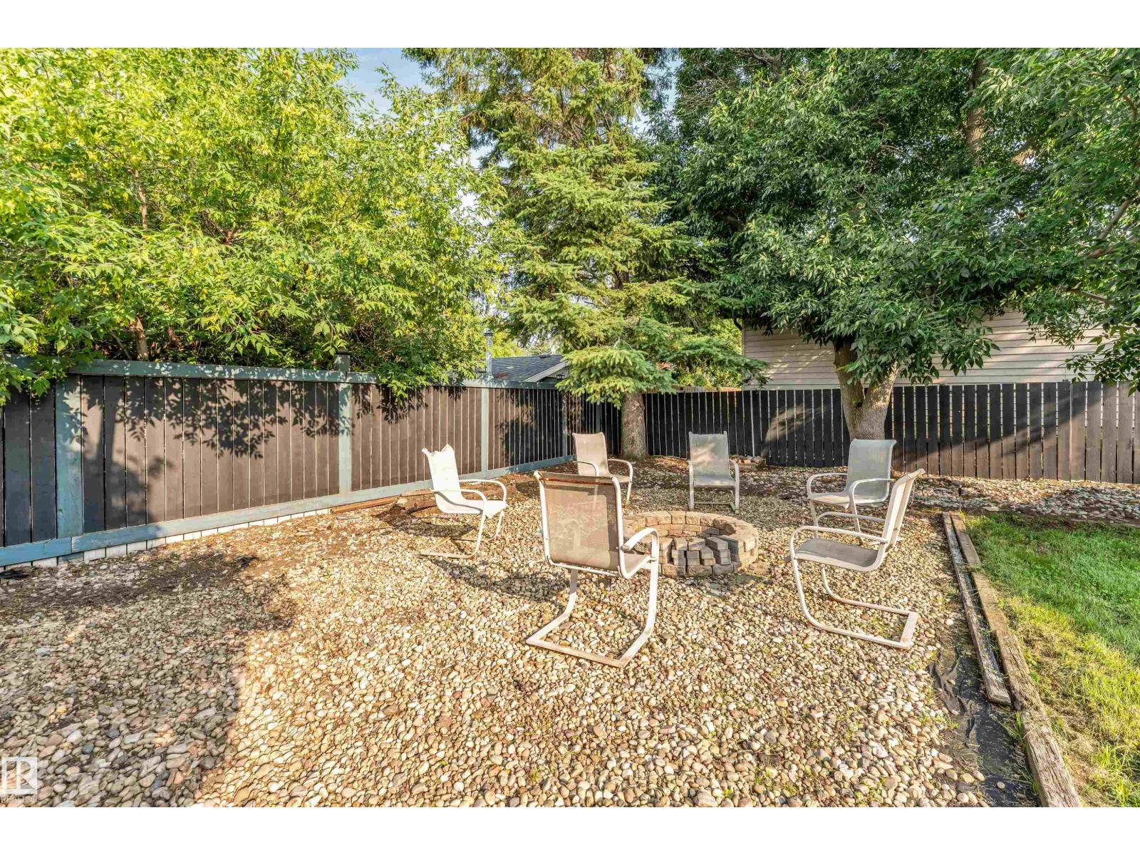 131 GARLAND CR