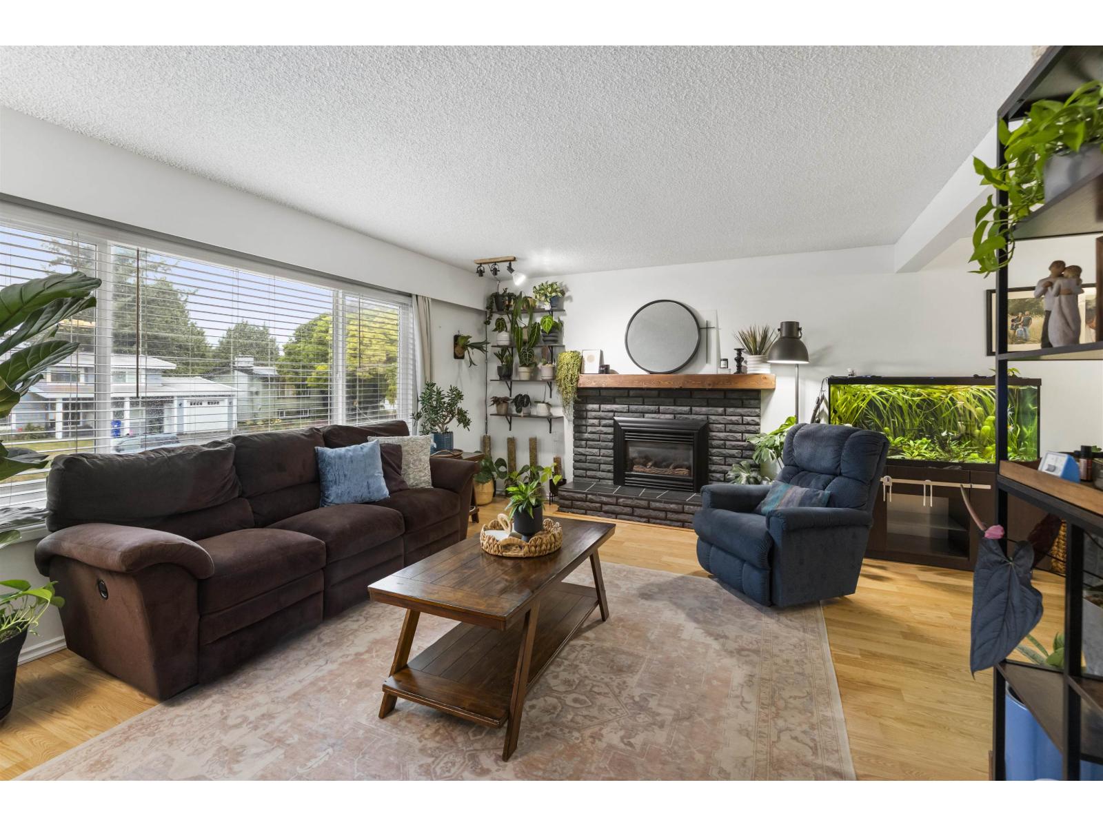 6486 FERN STREET, Sardis South