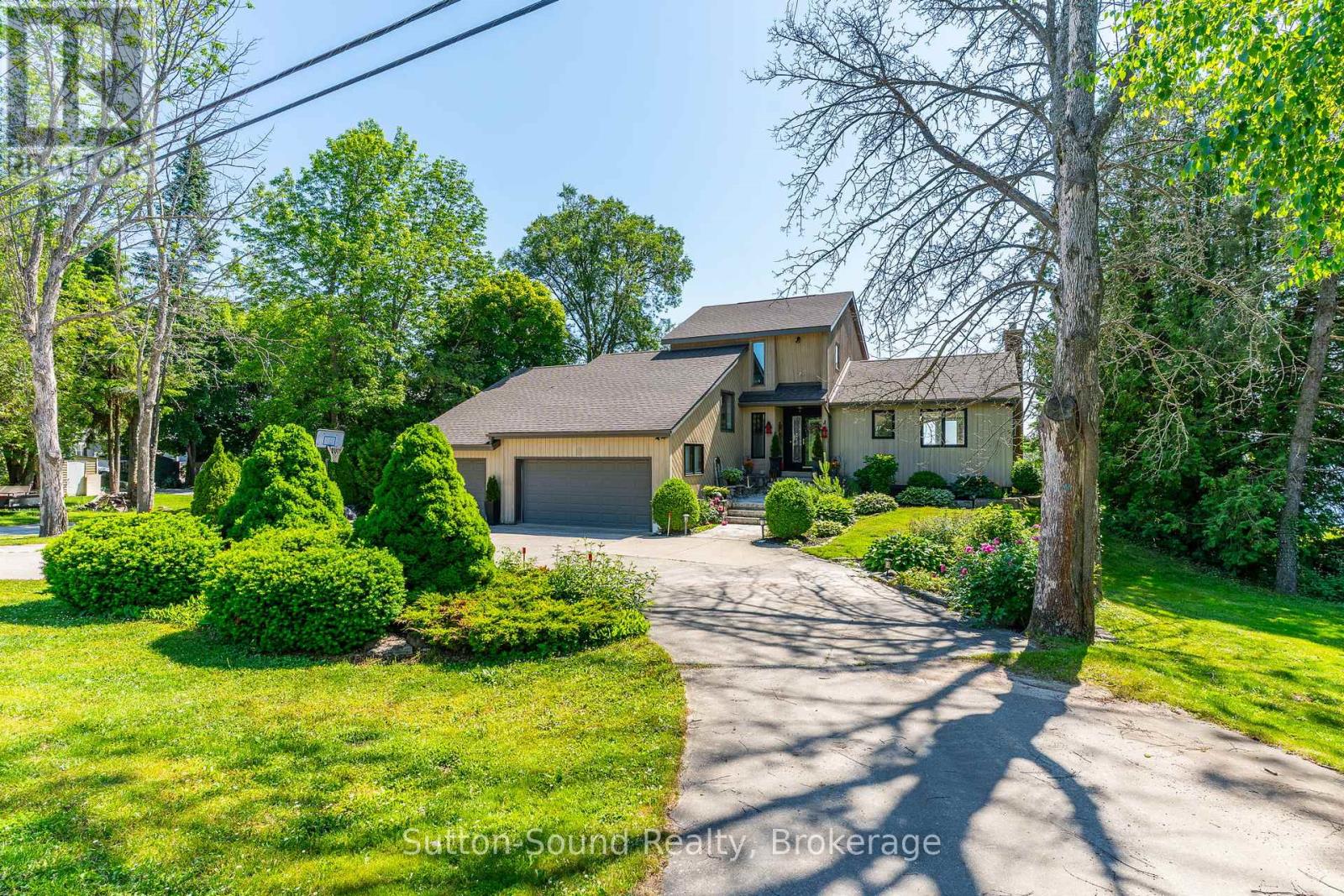 427 BALMY BEACH ROAD