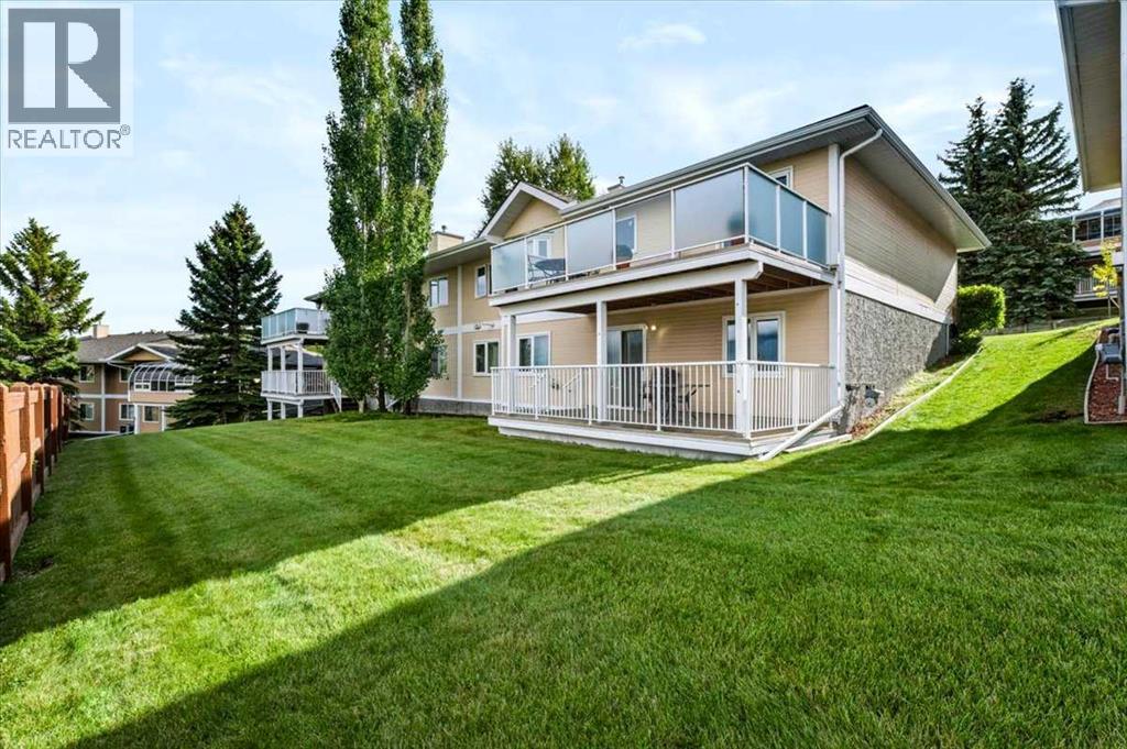 36, 140 Strathaven Circle SW