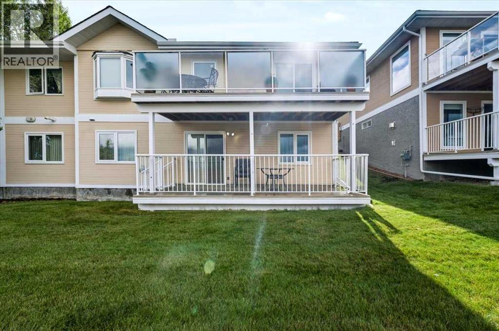 36, 140 Strathaven Circle SW