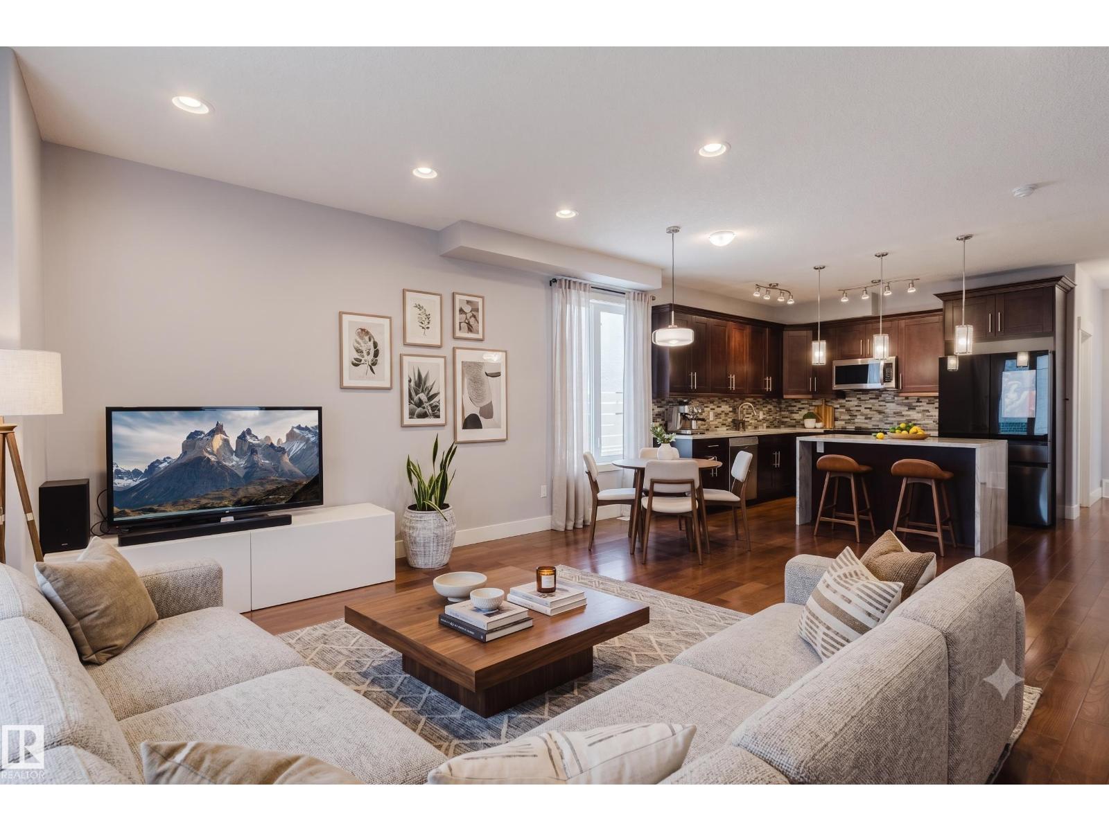 10626 81 AV NW