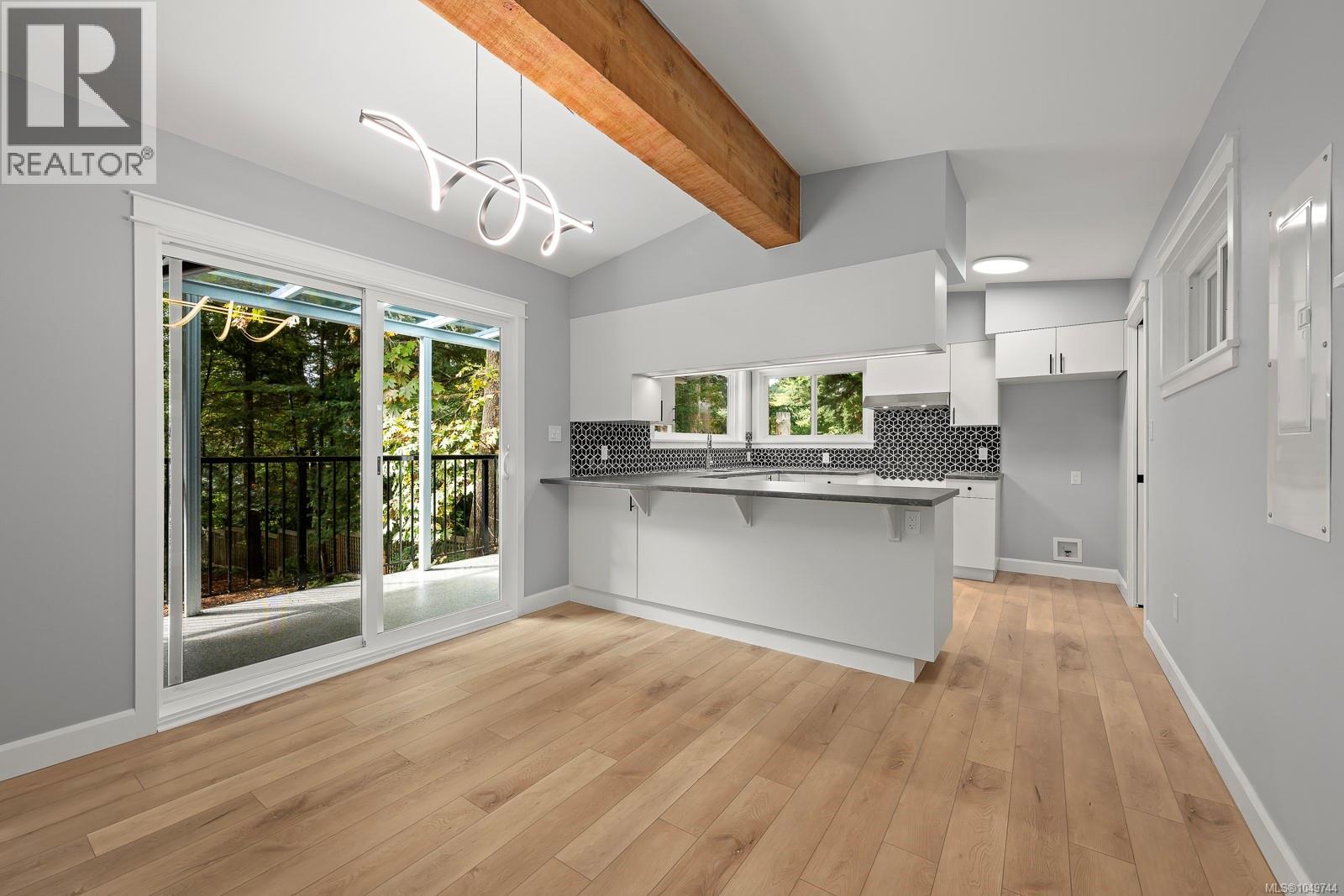 245 Glacier View Dr