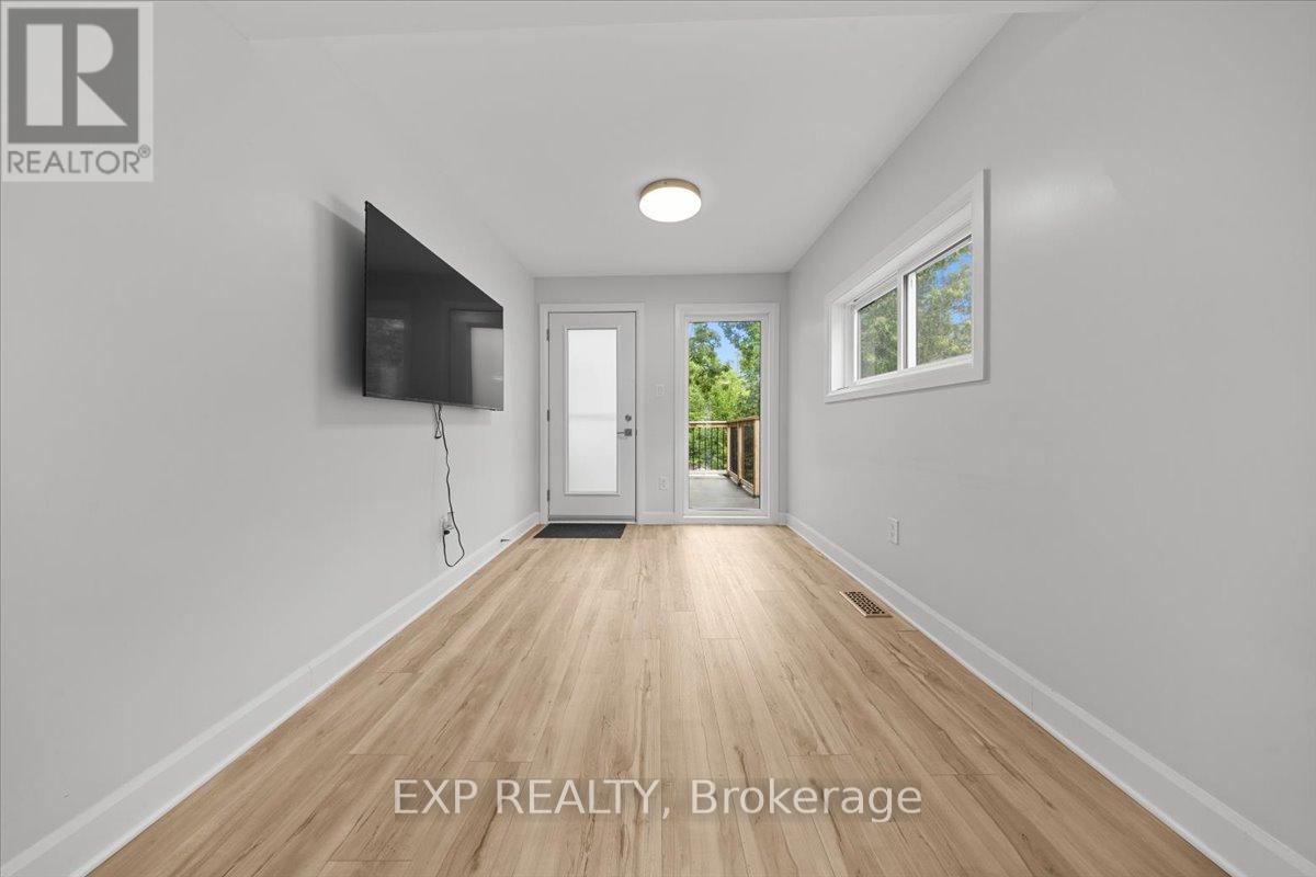 2 - 183 BRITANNIA ROAD