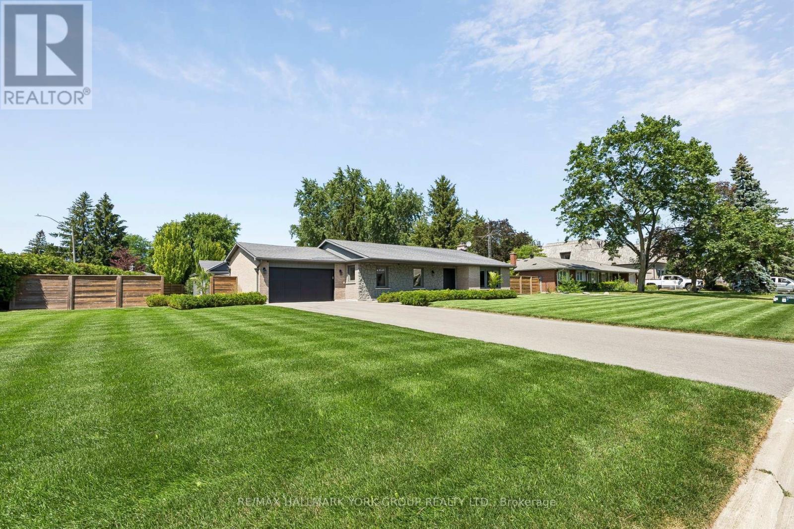 256 BANNER LANE